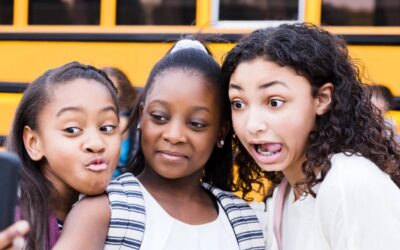 How Lice Really Spread (And why your selfie habit may be to blame)